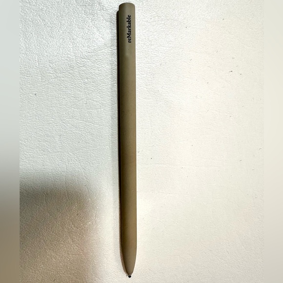 Remarkable 2 Great Condition with pen - Picture 3 of 8